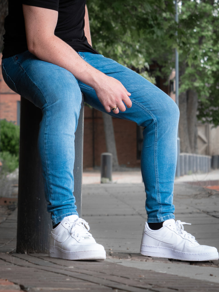 Nike air force outlet 1 white with jeans